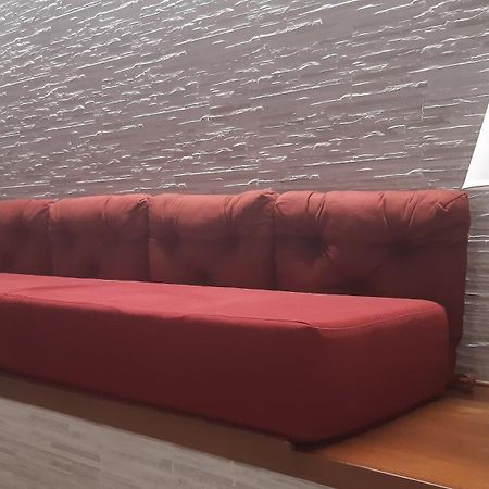 Casa Serravalle Catania-Fontanarossai nemzetközi repülőtér Kültér fotó